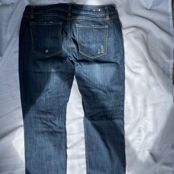 Cabi Distressed Slim Boyfriend Jeans - Picture 4 of 7